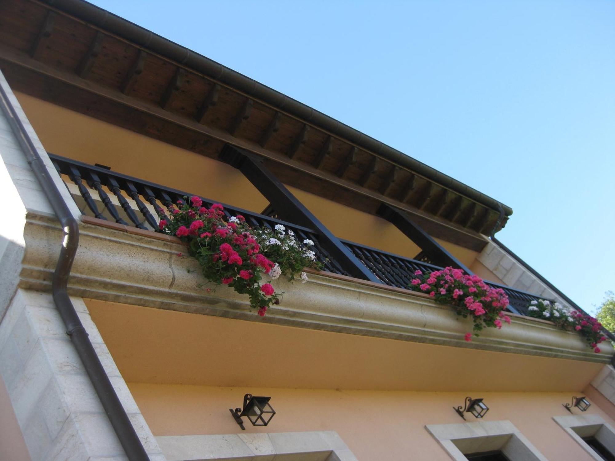 Hotel Rural El Texeu Parres de Llanes Exterior photo